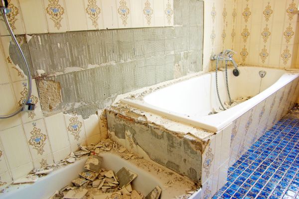 Bathtub Demolition in Indianapolis
